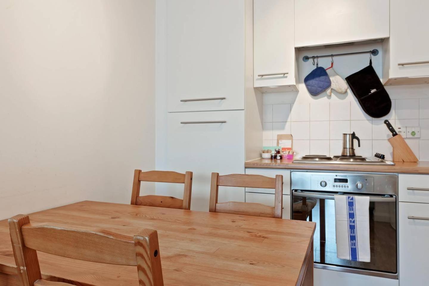 Modern 2 Bedroom Apartment In Homerton ロンドン エクステリア 写真