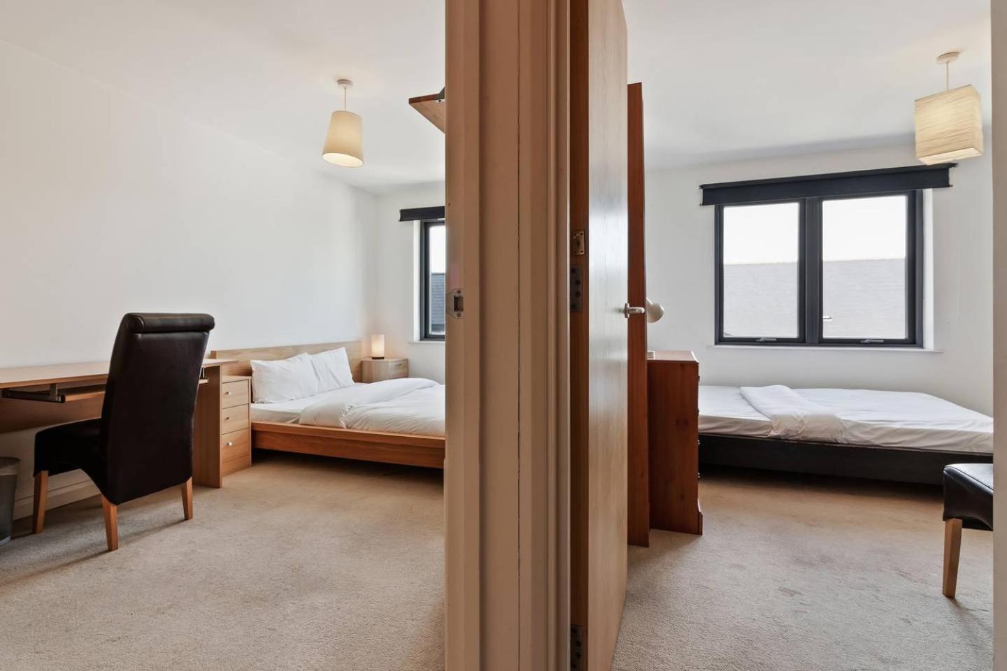 Modern 2 Bedroom Apartment In Homerton ロンドン エクステリア 写真