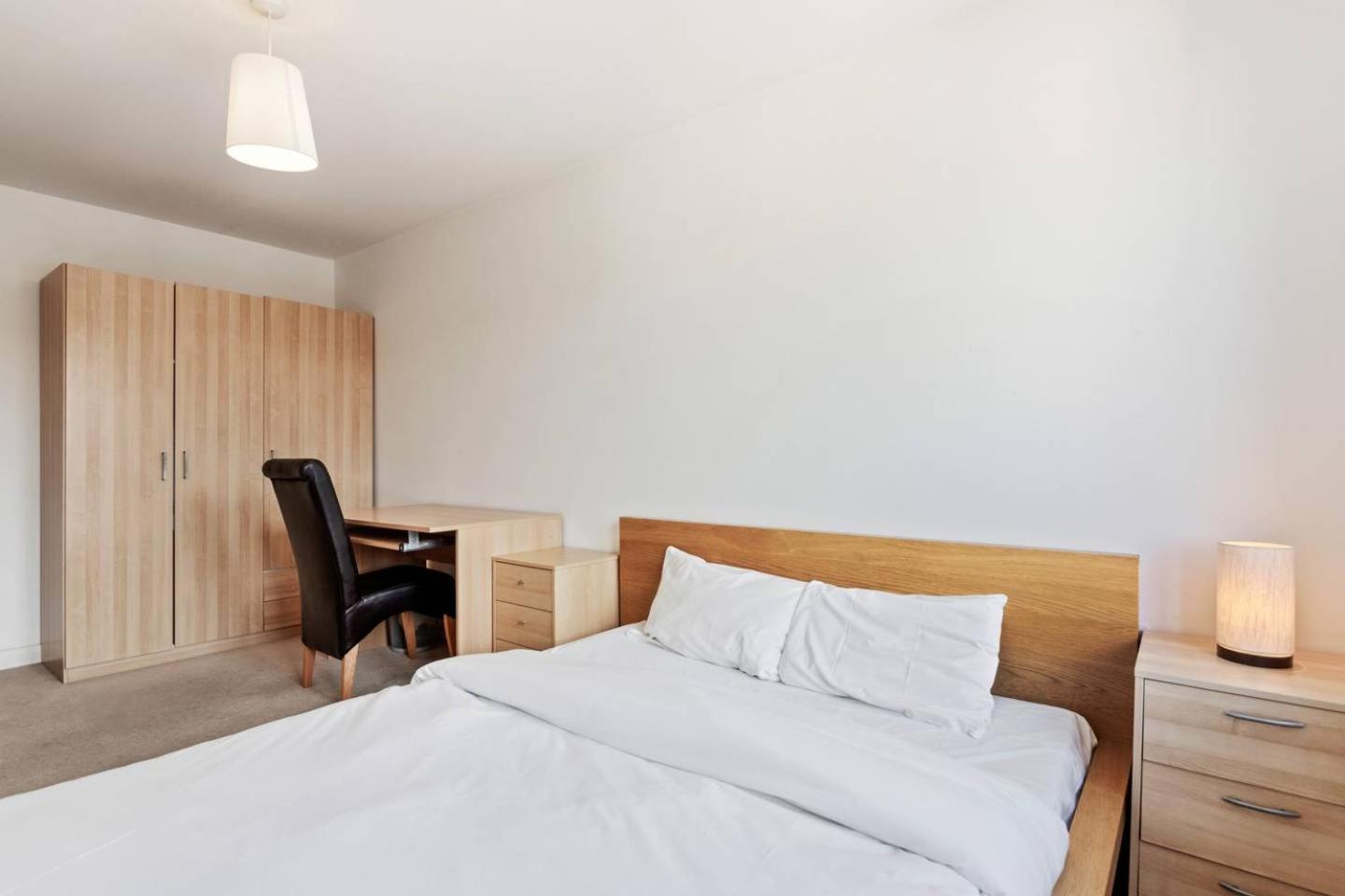 Modern 2 Bedroom Apartment In Homerton ロンドン エクステリア 写真